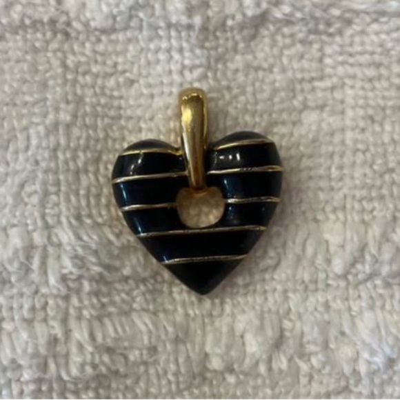 Joan Rivers enamel pendant - Picture 3 of 5